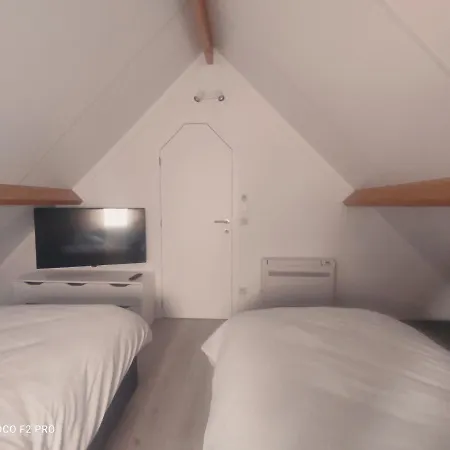 Vakantiewoning Polderhuis 10, Airco En Verwarming In Alle Kamers, Prive Parkeerplaats En Afgesloten Tuin * Koksijde