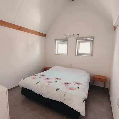 Vakantiewoning Polderhuis 10, Airco En Verwarming In Alle Kamers, Prive Parkeerplaats En Afgesloten Tuin Koksijde