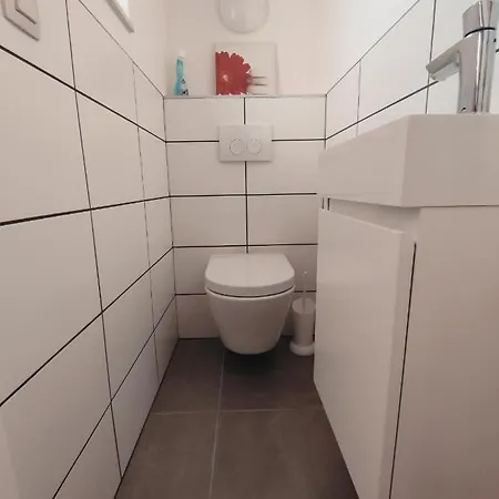 Polderhuis 10: Airco Comfort With Private Parking And Garden * Koksijde