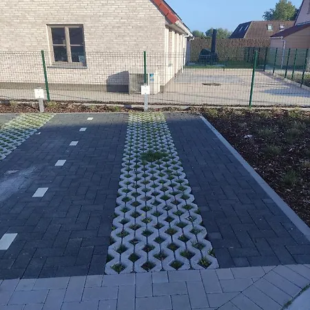 Prázdninový dům Vakantiewoning Polderhuis 10, Airco En Verwarming In Alle Kamers, Prive Parkeerplaats En Afgesloten Tuin *