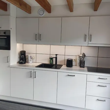 Polderhuis 10: Airco Comfort With Private Parking And Garden Holiday home