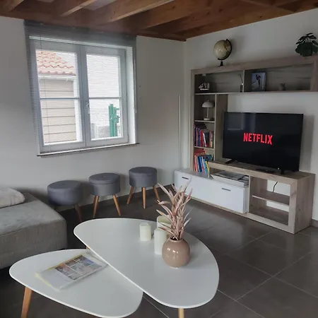 Polderhuis 10: Airco Comfort With Private Parking And Garden Koksijde