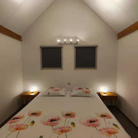 Holiday home Polderhuis 10: Airco Comfort With Private Parking And Garden