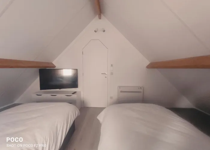 Polderhuis 10: Airco Comfort With Private Parking And Garden * Koksijde