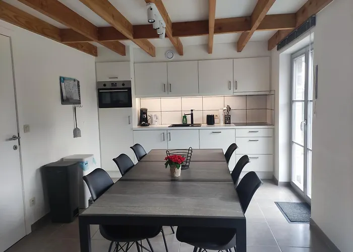 Polderhuis 10: Airco Comfort With Private Parking And Garden