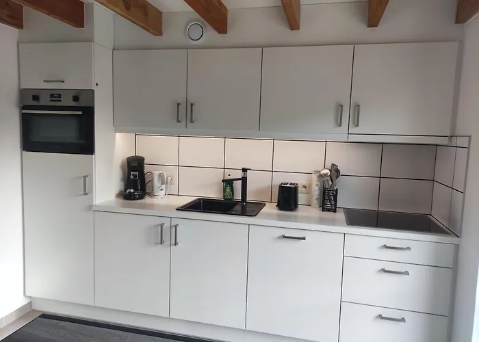 Polderhuis 10: Airco Comfort With Private Parking And Garden Holiday home